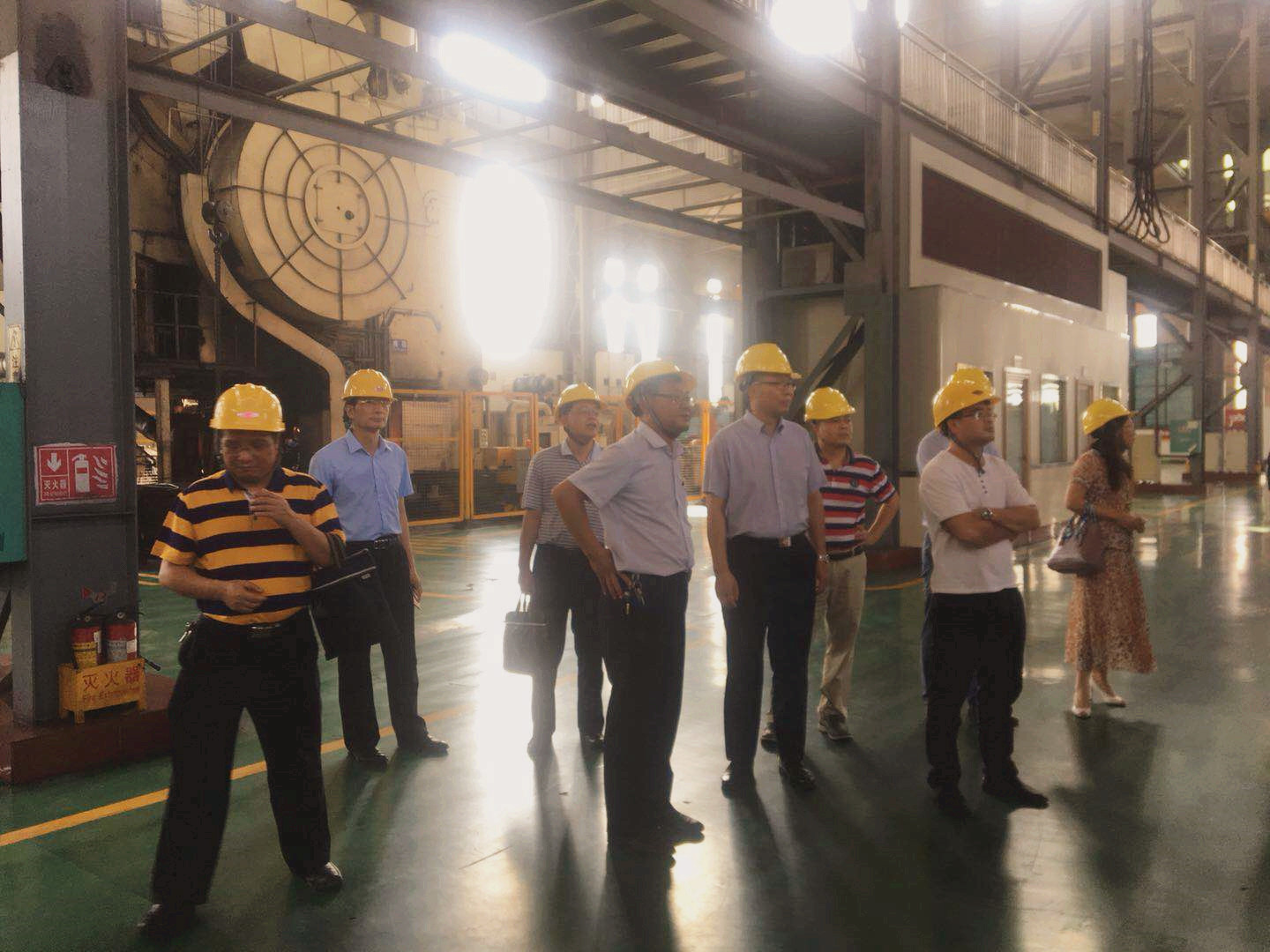 自治区国家保密局、自治区国防科工办领导来访